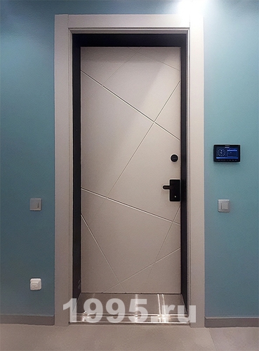 Модель с хромированным порогом Модель с хромированным порогом